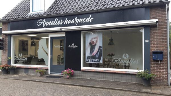 Kapsalon foto van Annelies Haarmode