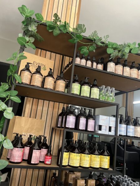 Kapsalon foto van Dames- en Herenkapsalon Double You