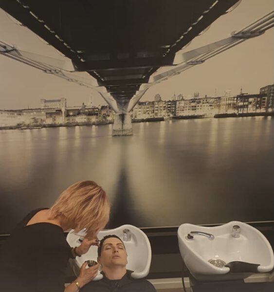 Kapsalon foto van Dames- en Herenkapsalon Maluc