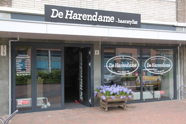 Kapsalon foto van De Harendame
