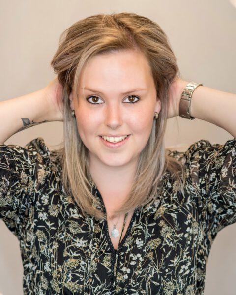 Kapsalon foto van De Kapsalon Hair en Nails