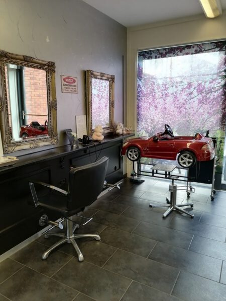 Kapsalon foto van De Lachende Spiegel