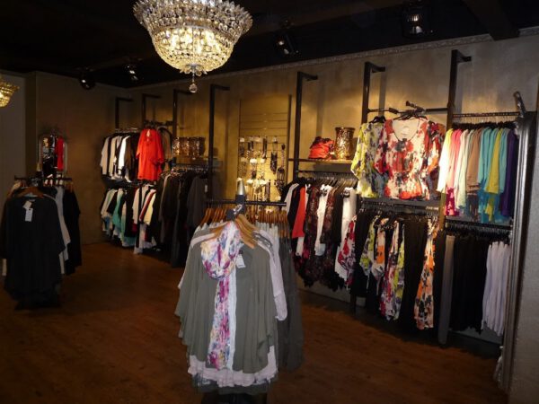 Kapsalon foto van Erna’s Restyle