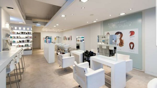 Kapsalon foto van Evie Style