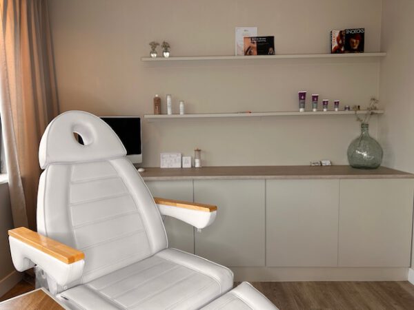 Kapsalon foto van Face & Art,hair & beautysalon leiderdorp