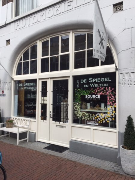 Kapsalon foto van Haarsalon De Spiegel