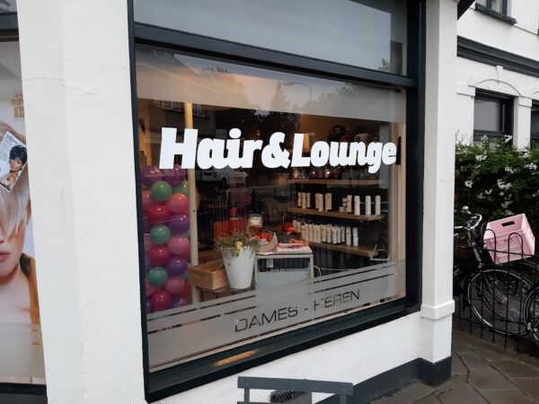 Kapsalon foto van Hair & Lounge