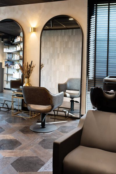 Kapsalon foto van Hair by DDM