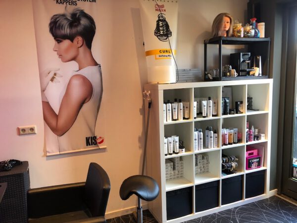 Kapsalon foto van Hair by Diana