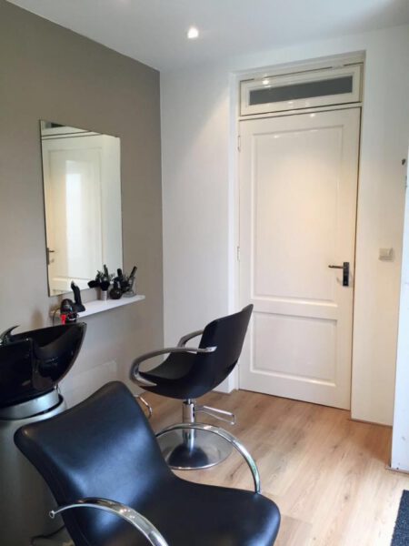 Kapsalon foto van Into Hair By Petra