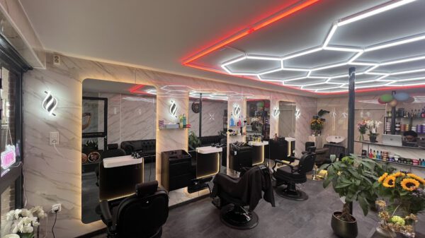 Kapsalon foto van Knippen Enzo Leek