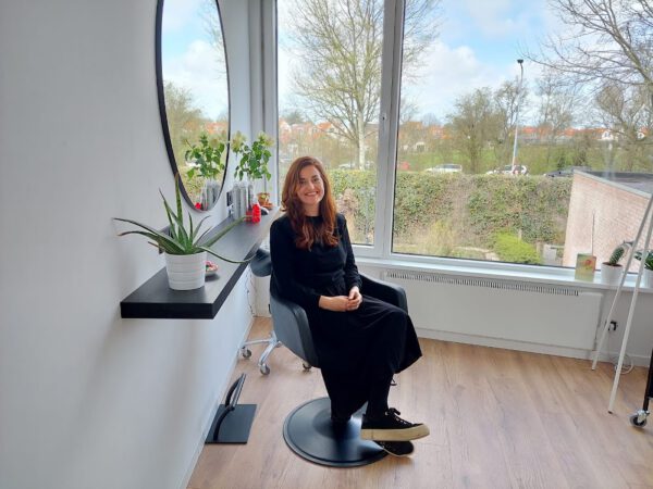 Kapsalon foto van Mirona, haarverzorging en visagie