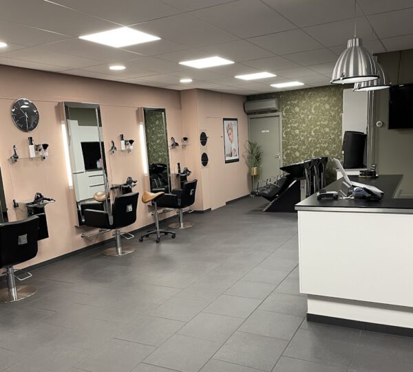 Kapsalon foto van Nanda’s Hairfashion