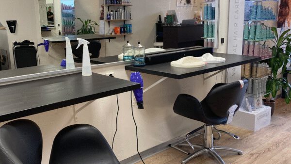 Kapsalon foto van Tineke’s Haar & Make-Up