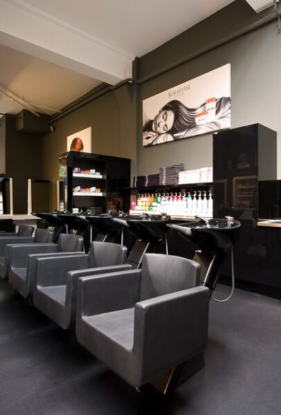 Kapsalon foto van Toni&Guy Rotterdam