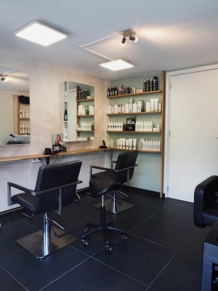 Kapsalon foto van Vivianne Haar & Luxe