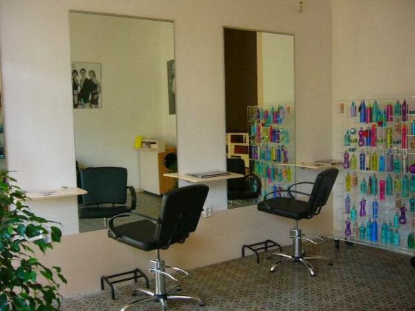 Kapsalon foto van Why Not! Hairspecialist Salon