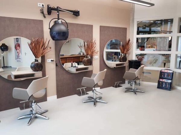 Kapsalon foto van Wim Leeuwis Hairstyling