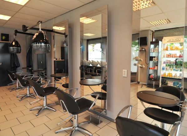 Kapsalon foto van Yours & Mine Kaagkade